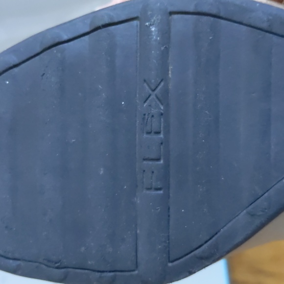 ❌DONATED Comfy beige nude soft system wedge heels - Picture 11 of 11